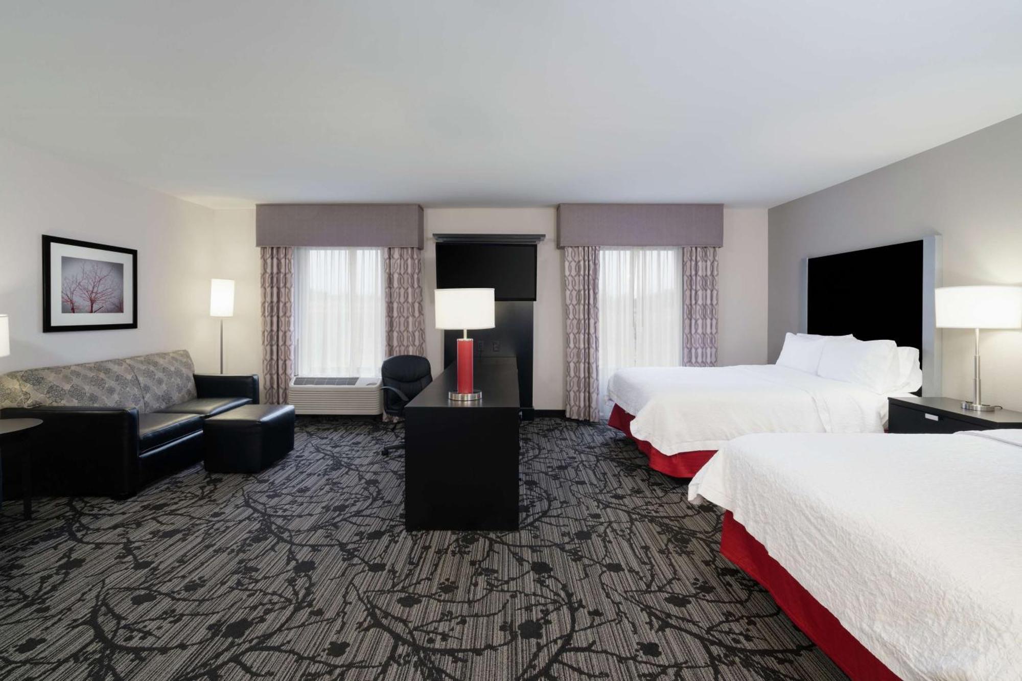 Hampton Inn And Suites Roanoke Airport/Valley View Mall Экстерьер фото