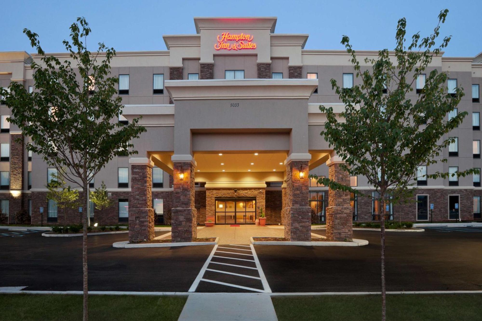 Hampton Inn And Suites Roanoke Airport/Valley View Mall Экстерьер фото